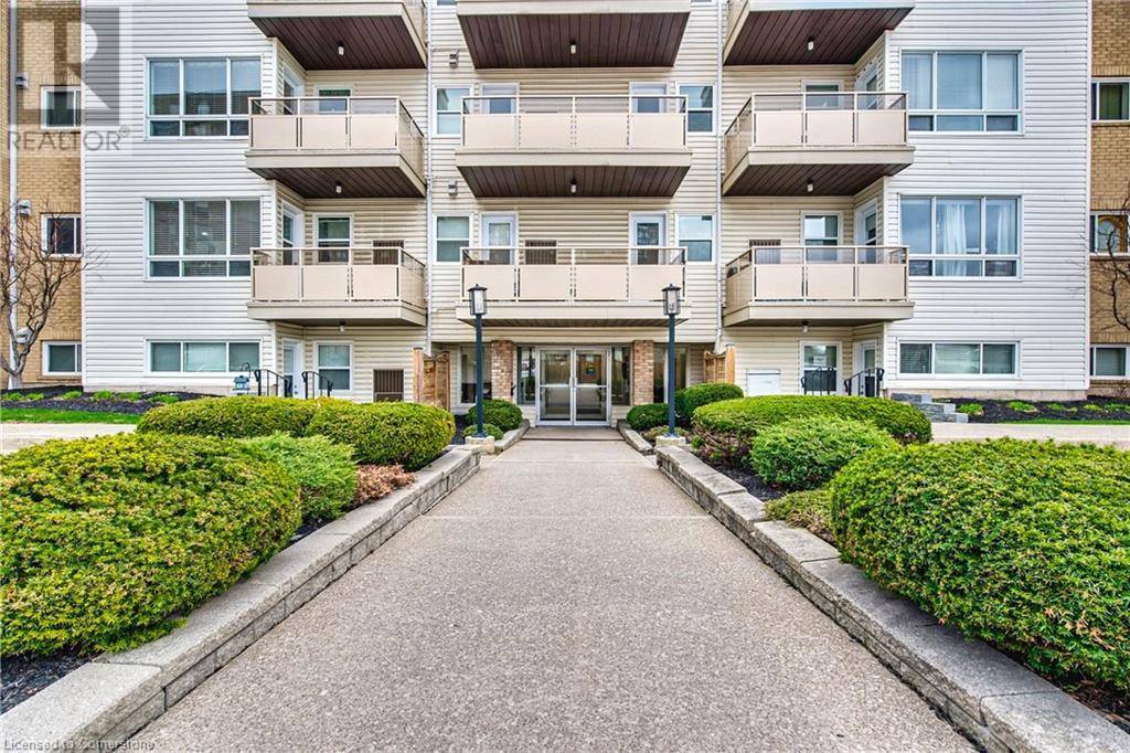 St. Catharines, ON L2M7W9,78 ROEHAMPTON AVE #317