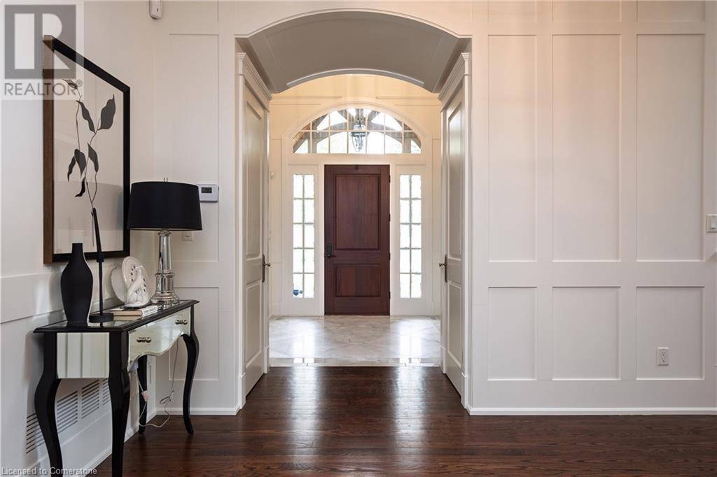 Oakville, ON L6J3Y7,209 DONESSLE Drive