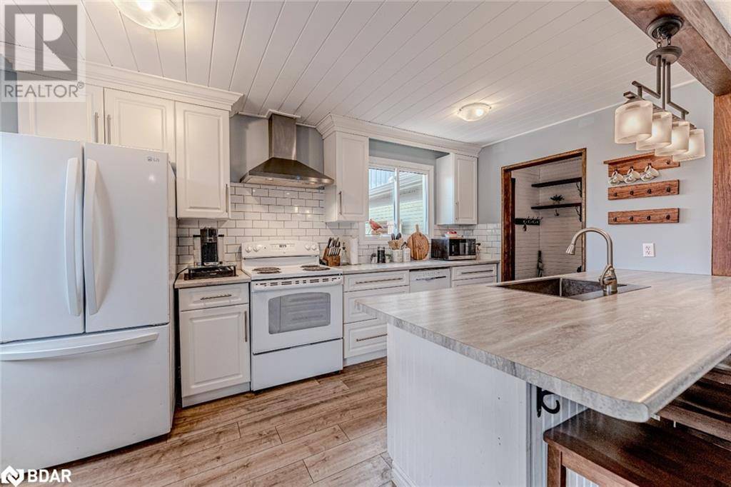 Barrie, ON L4N5N4,56 JANICE Drive