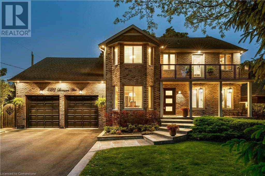 Burlington, ON L7L5N1,4302 SHOREACRES Place