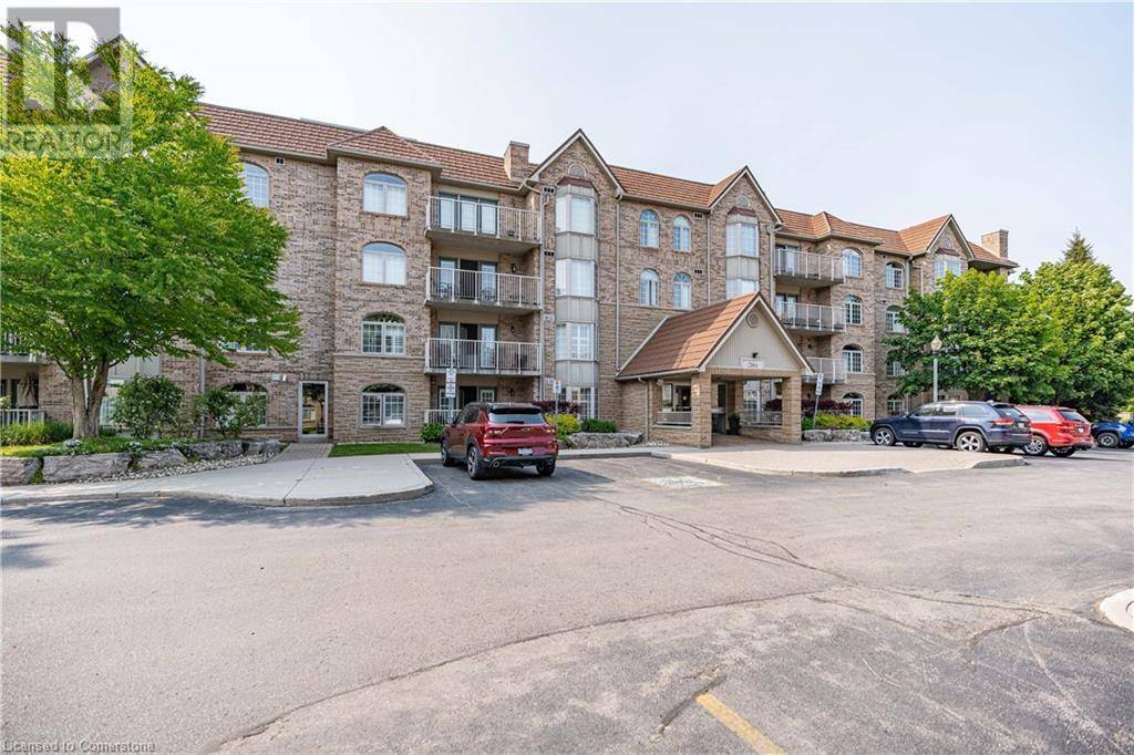 Burlington, ON L7T4M3,216 PLAINS RD West #E101