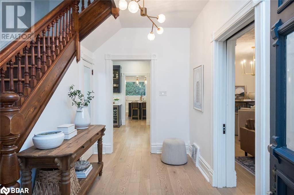 Elora, ON N0B1S0,39 HENDERSON Street