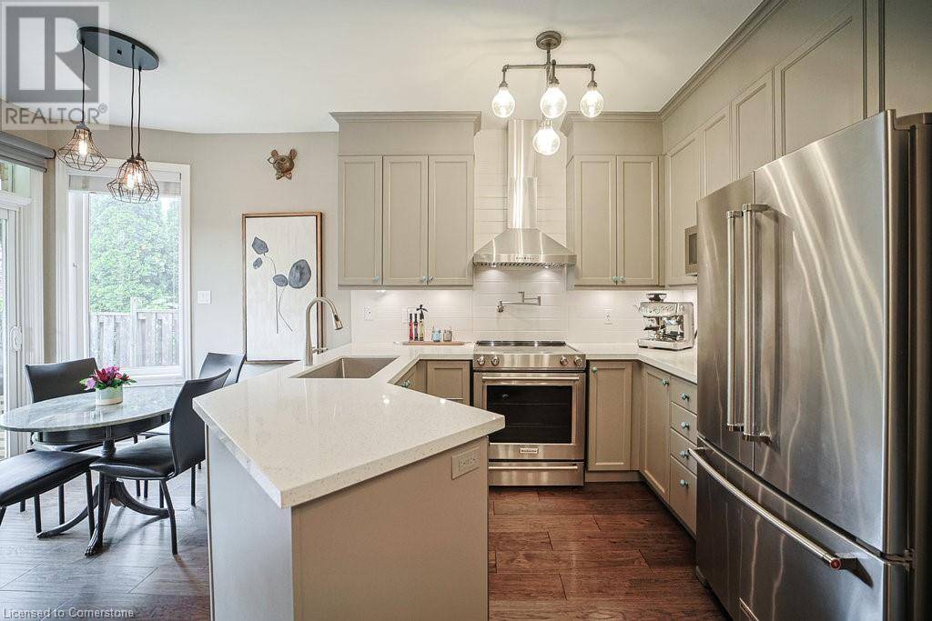Oakville, ON L6L6X2,3432 ROBIN HILL Circle