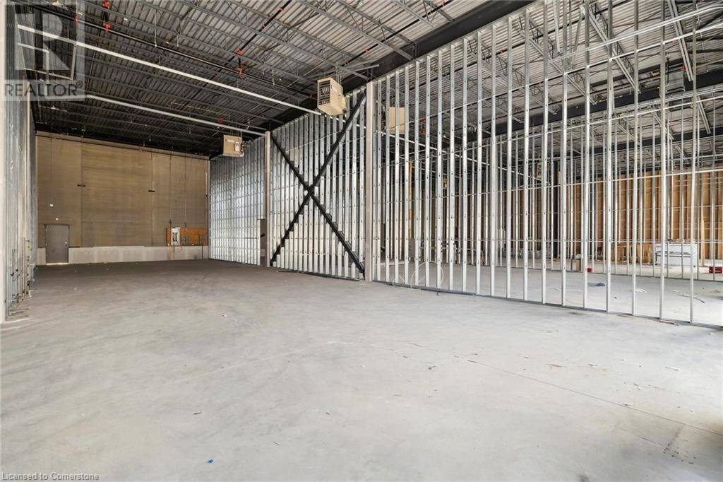 Hamilton, ON L8W0A9,24 DITTON DR #10