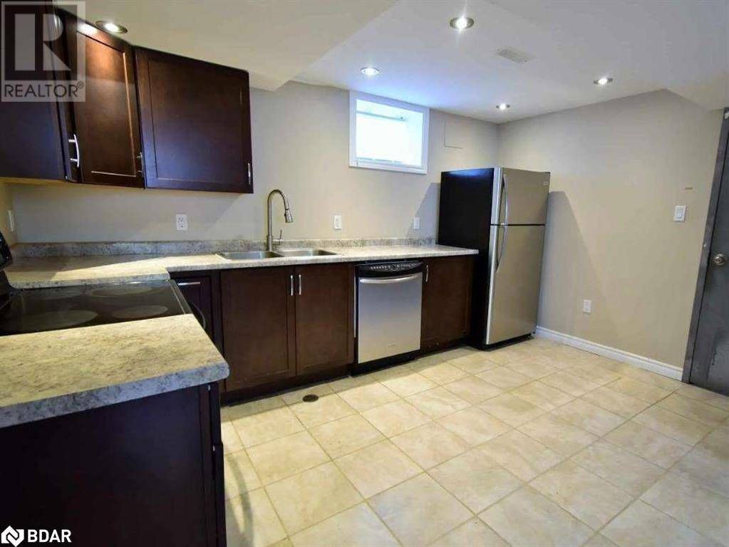 Barrie, ON L4N2B1,1 VINE ST #BSMT