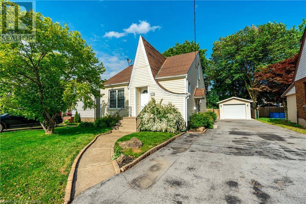 St. Catharines, ON L2M4S8,210 VINE Street