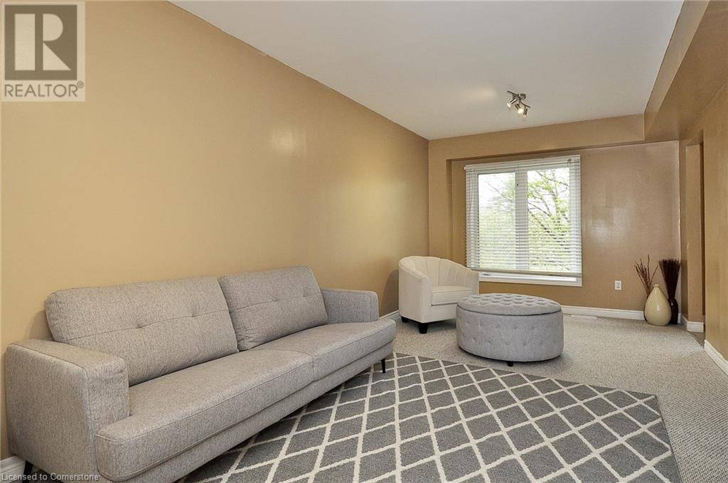Cambridge, ON N1R8P8,250 AINSLIE ST South #71