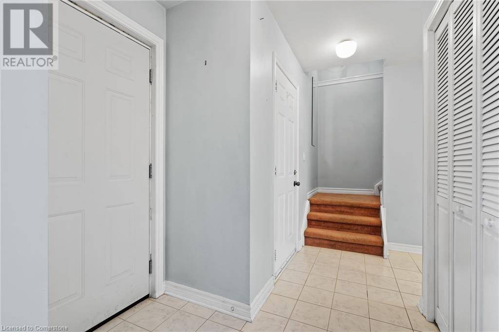 Niagara Falls, ON L2H3B6,7778 YVETTE Crescent