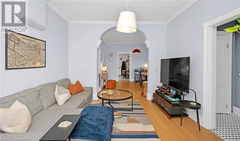 Hamilton, ON L8L5J9,29 EMERALD Street N