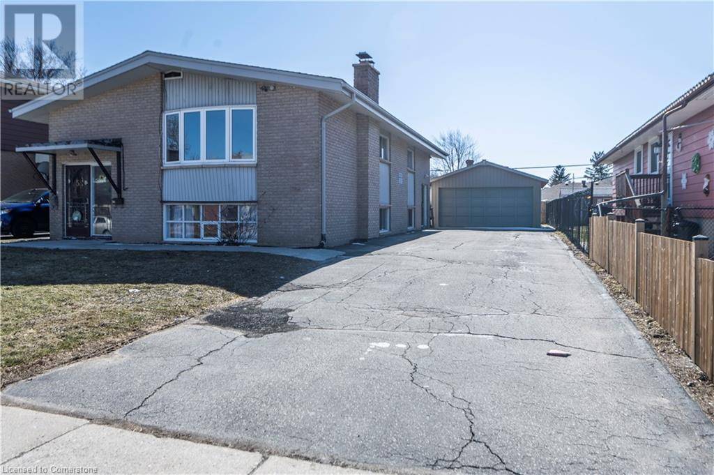 Kitchener, ON N2A1P5,53 OBERMEYER DR #1