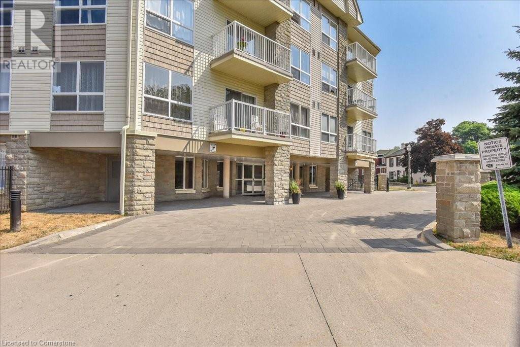 Cambridge, ON N1R8R1,8 HARRIS ST #108