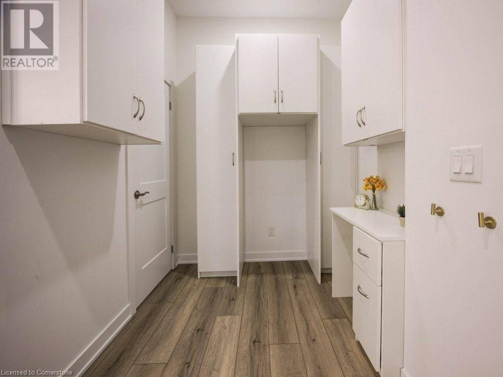 Kitchener, ON N2A0K9,110 FERGUS AVE #124