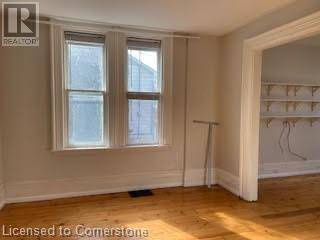 Stratford, ON N5A4E7,207 NILE ST #205