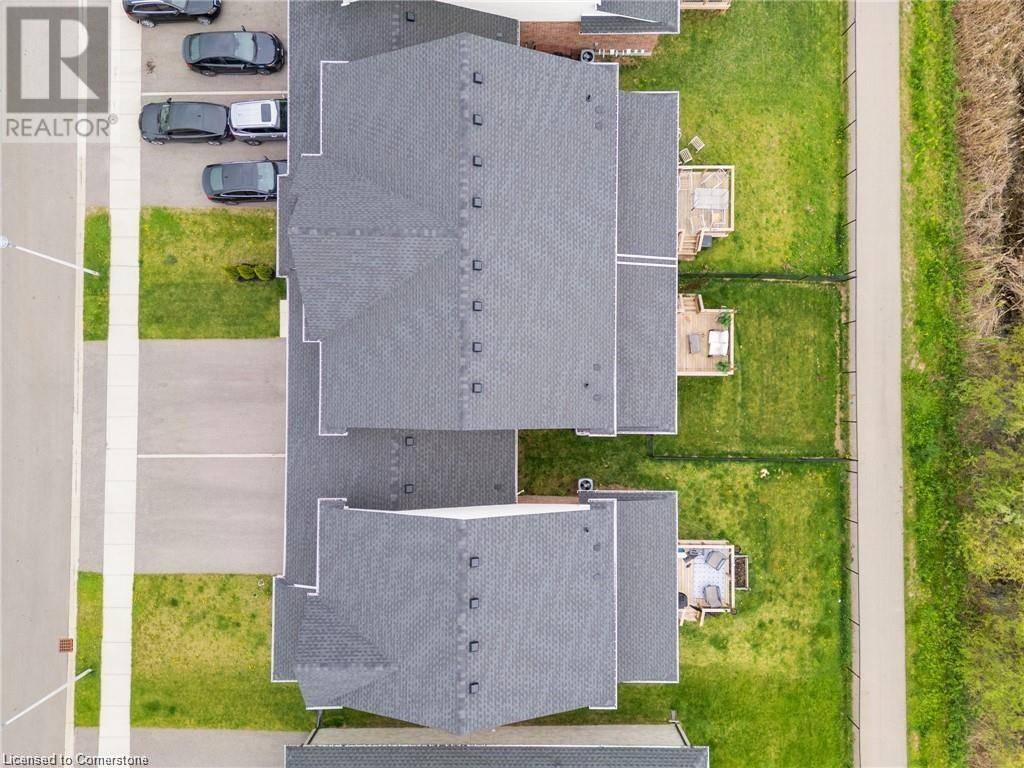 Tillsonburg, ON N4G0J3,18 LIVINGSTON DRIVE