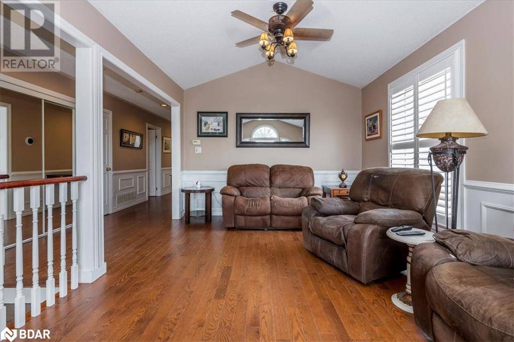 Barrie, ON L4N9V1,43 SHERWOOD Court