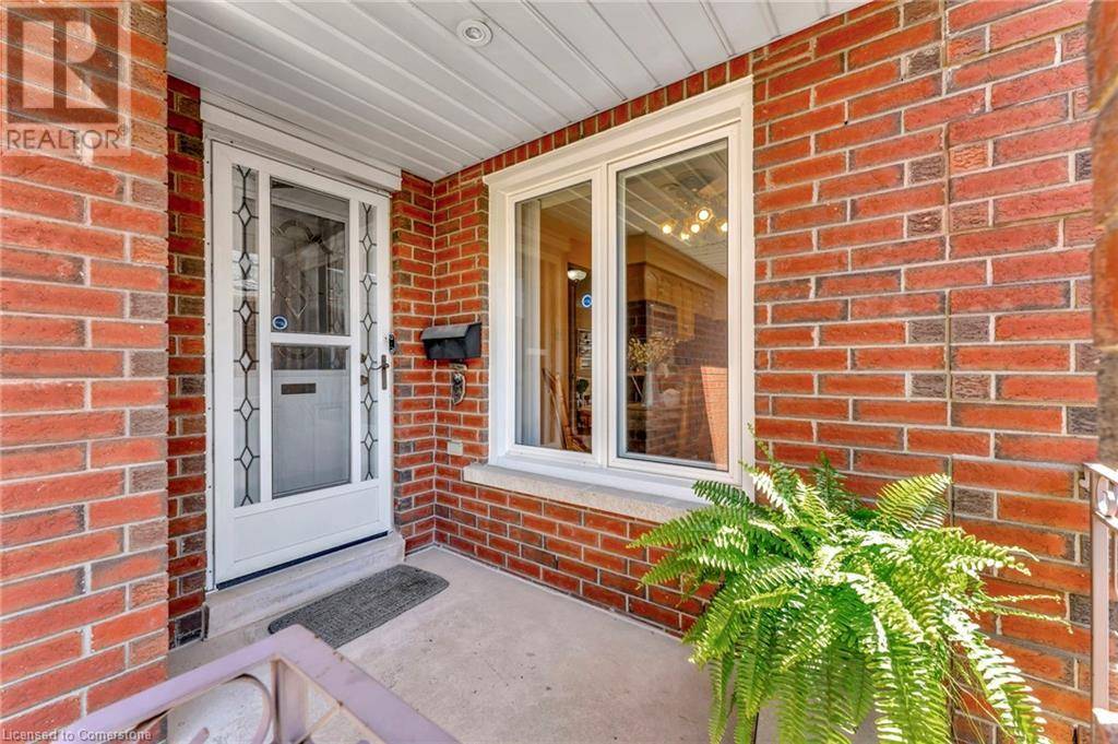 Hamilton, ON L8W3S4,50 OSSINGTON Drive
