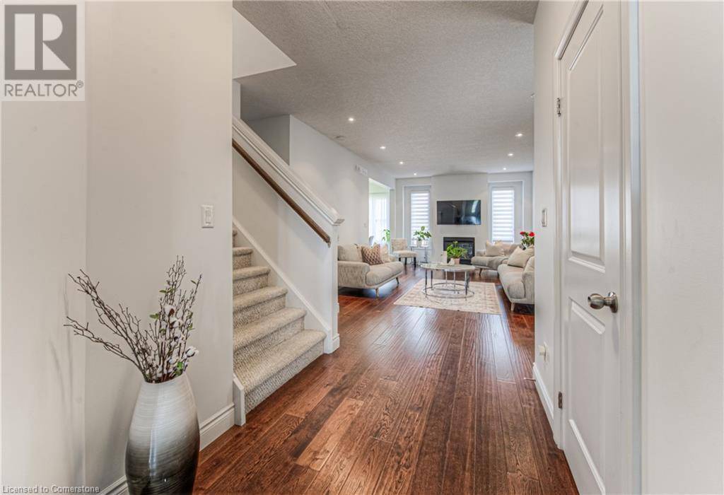 Kitchener, ON N2A0G3,26 SPRING CREEK Street
