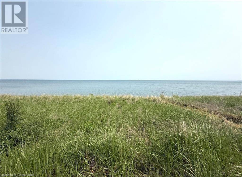 Hamilton, ON L8H6V8,115 BEACH Boulevard