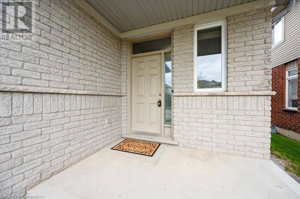 Waterloo, ON N2V2Y8,528 WASAGA Crescent