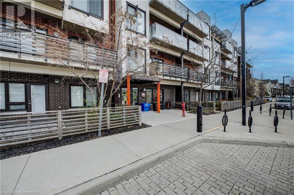 Mississauga, ON L5M0W5,5005 HARVARD RD #201