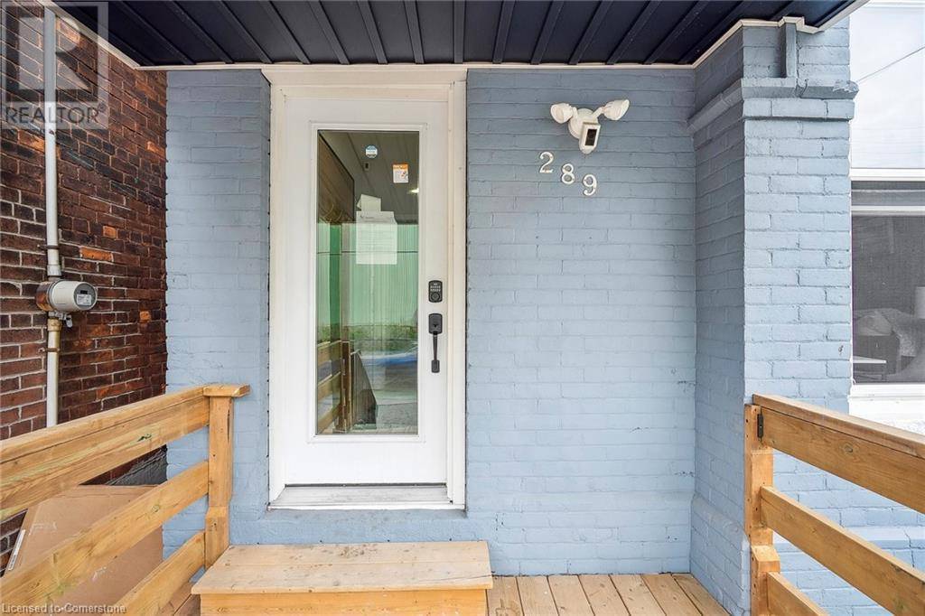 Hamilton, ON L8L5V9,289 WENTWORTH Street N