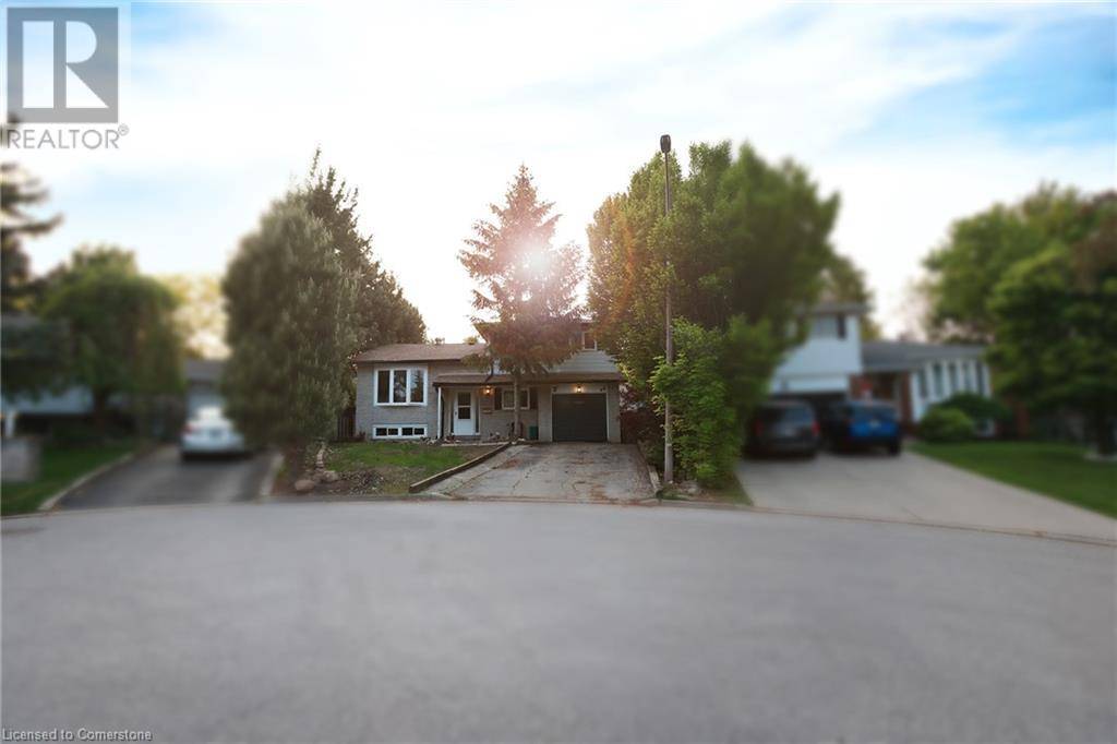 Burlington, ON L7P2V8,1379 CHRISTINA Court