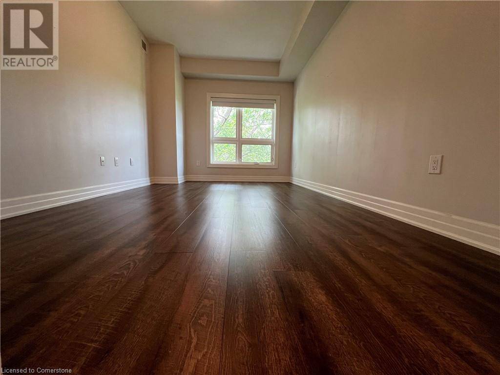 St. Catharines, ON L2N4R5,212 LAKEPORT RD #302