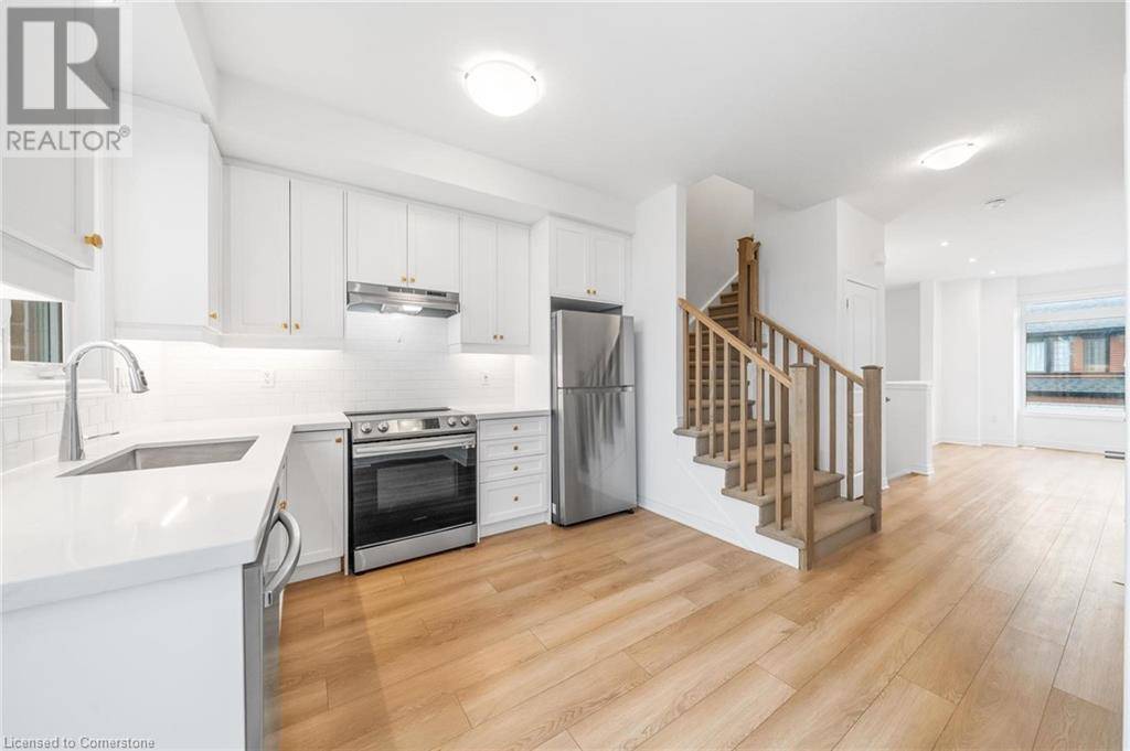 Paris, ON N3L0N2,120 COURT DR #9