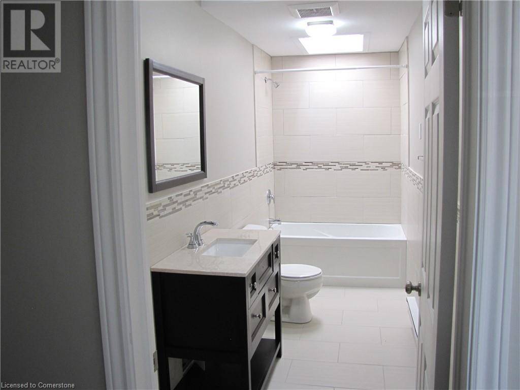 Kitchener, ON N2G2K8,181 KING ST East #15
