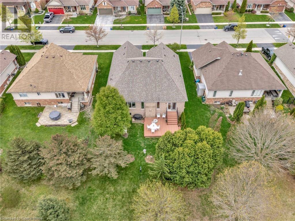 Paris, ON N3L4G1,32 COBBLESTONE Drive