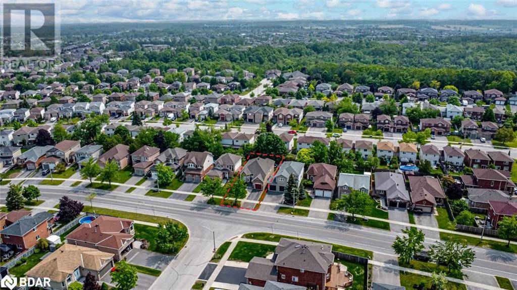 Barrie, ON L4N8T3,255 MAPLETON Avenue
