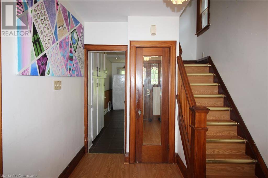 Hamilton, ON L8S4A8,29 DROMORE Crescent
