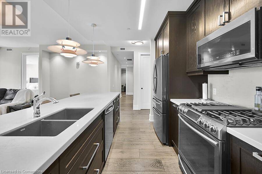 Hamilton, ON L8R2K9,181 JAMES ST North #804