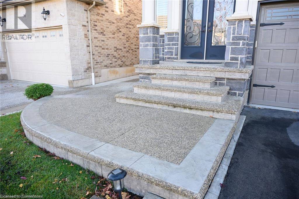 Hamilton, ON L9B2K8,30 ASCOLI Drive