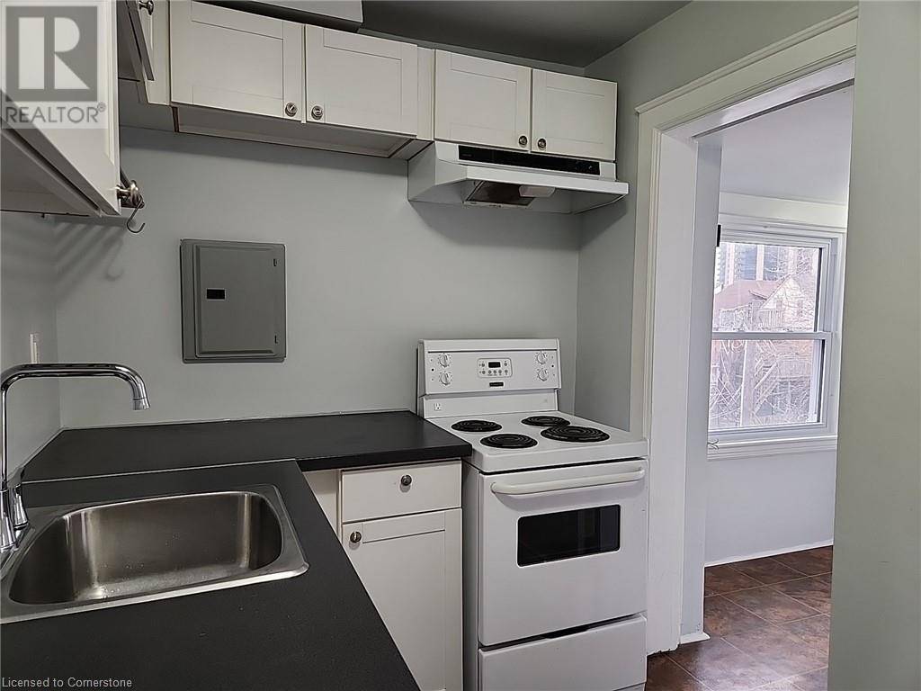 Hamilton, ON L8N2X6,79 GRANT AVE #3