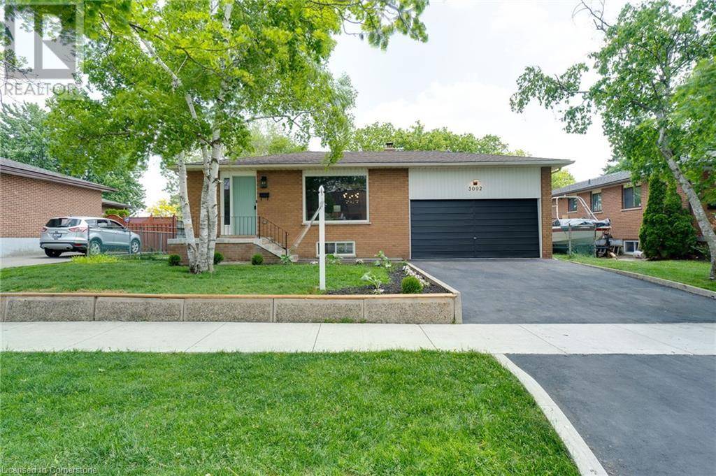 Burlington, ON L7M1S9,3092 PALMER Drive