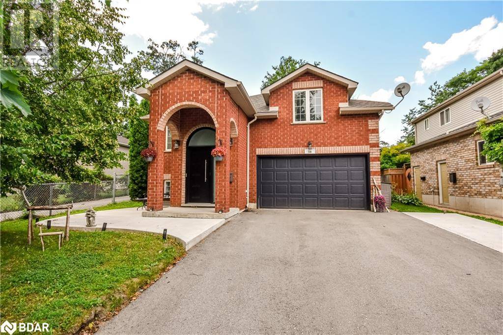 Barrie, ON L4M6Y4,56 MONIQUE Crescent