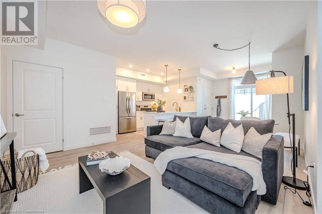 Guelph, ON N1H1G8,824 WOOLWICH ST #104