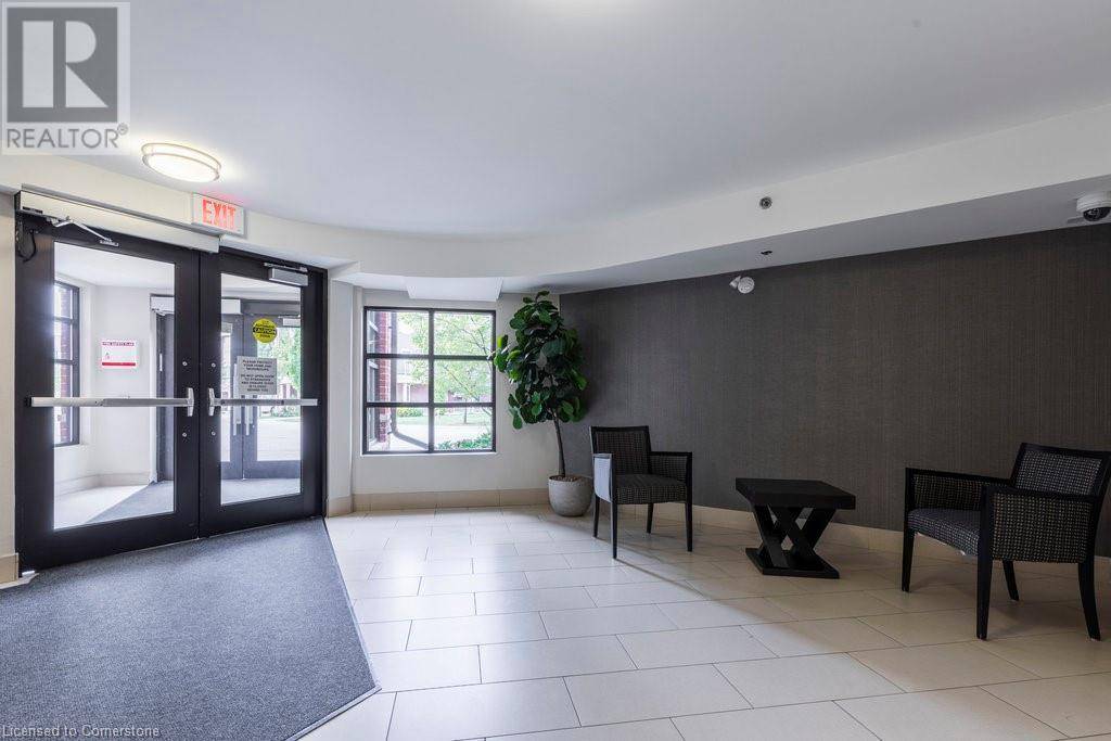 Burlington, ON L7M0H1,3070 ROTARY WAY #401