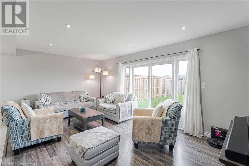 Woodstock, ON N4T0J7,1426 CAEN Avenue