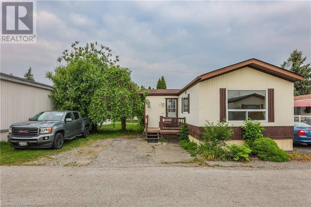 Beamsville, ON L0R1B1,4452 JONATHAN Lane