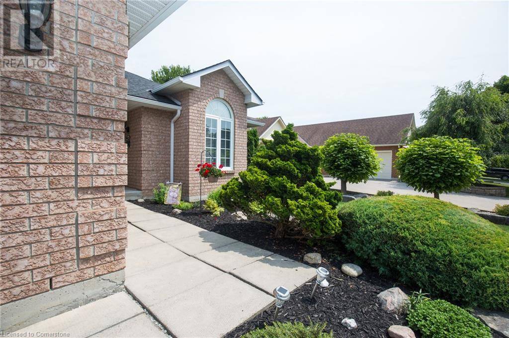 Port Dover, ON N0A1N7,19 COASTAL Court