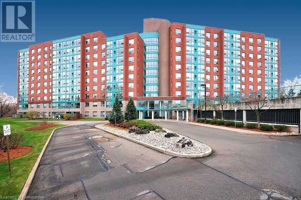 Waterloo, ON N2J4T3,55 BLUE SPRINGS DR #207