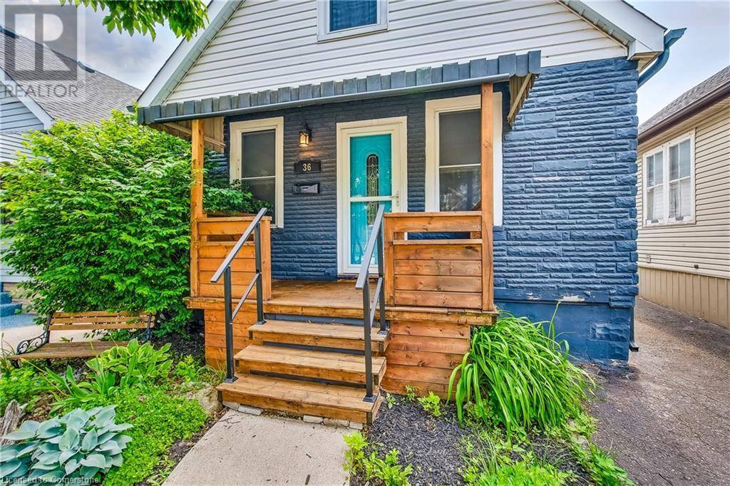 Hamilton, ON L8H5A2,36 BARONS Avenue N