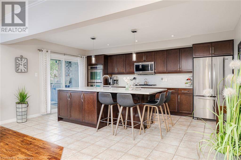Breslau, ON N0B1M0,31 TOWNSEND DR #18