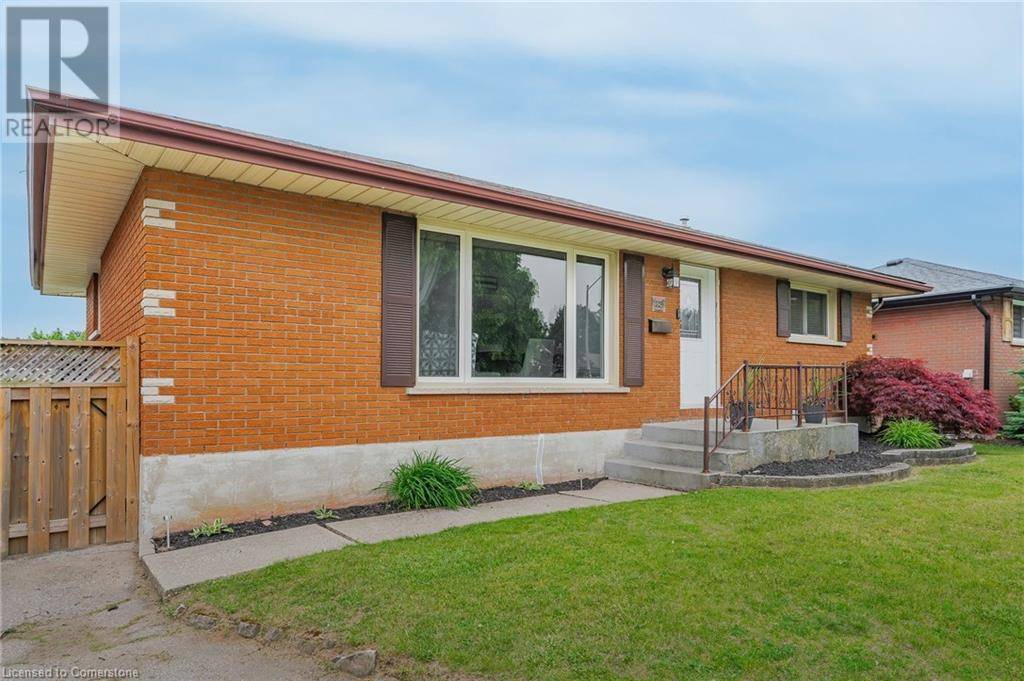 Brantford, ON N3R5B5,23 PEMBROKE Avenue