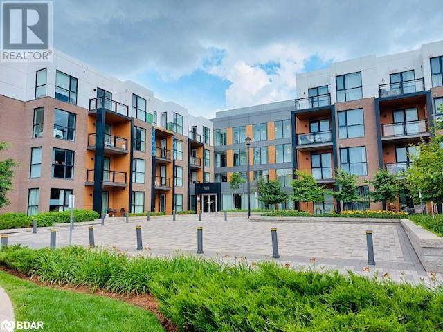 Oakville, ON L6H7C3,168 SABINA DR #103