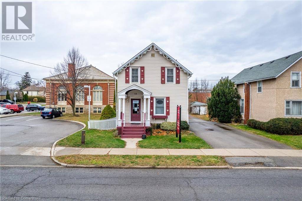 Grimsby, ON L3M3H2,35 ONTARIO Street