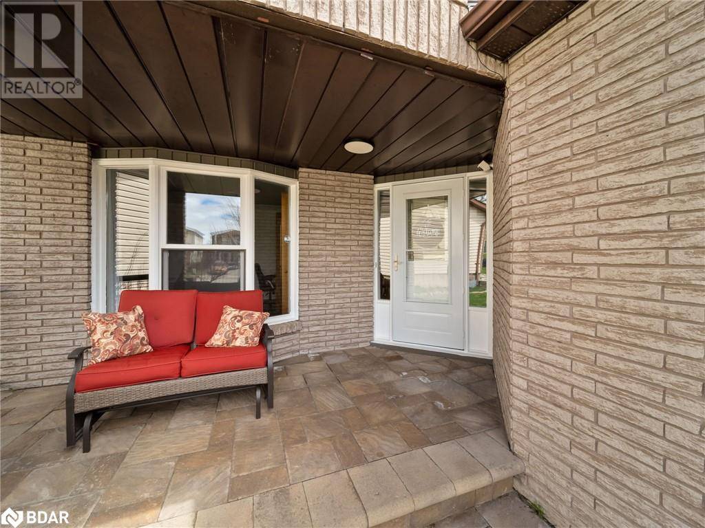 Barrie, ON L4N6C1,51 SHAKESPEARE Crescent