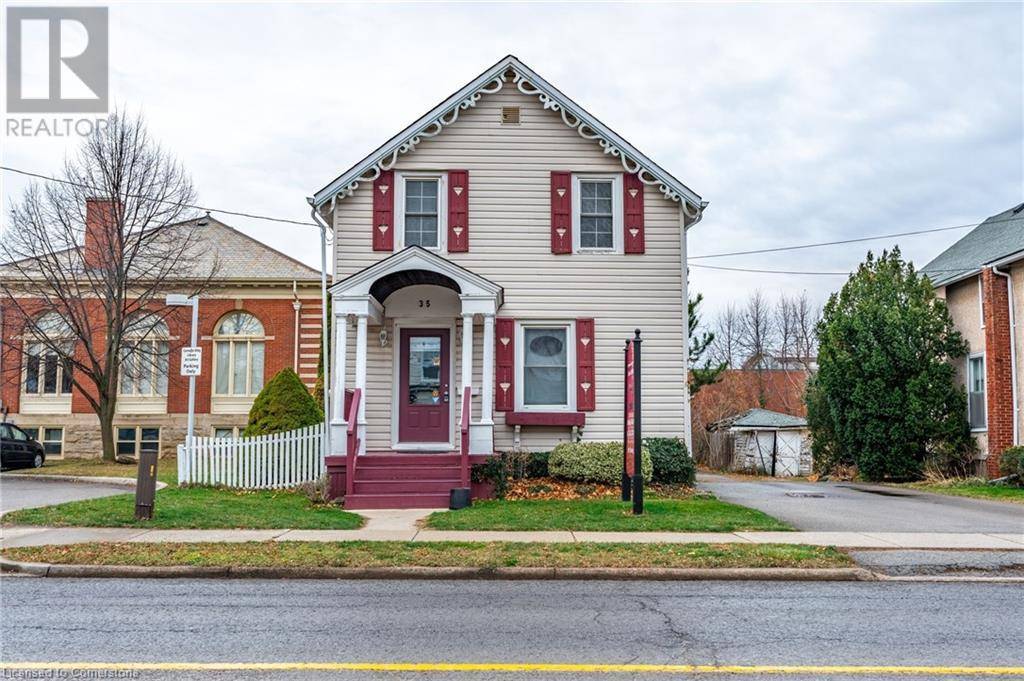 Grimsby, ON L3M2H2,35 ONTARIO Street